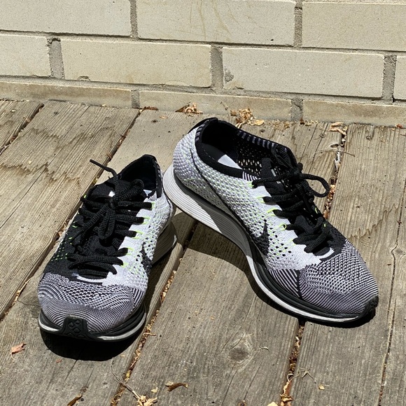 Men’s Nike Flyknit Racer - Picture 1 of 13